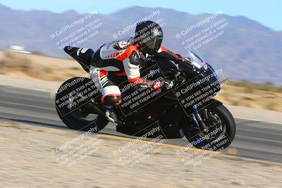 media/Jan-13-2024-SoCal Trackdays (Sat) [[9c032fe5aa]]/Turn 14 Inside (150pm)/